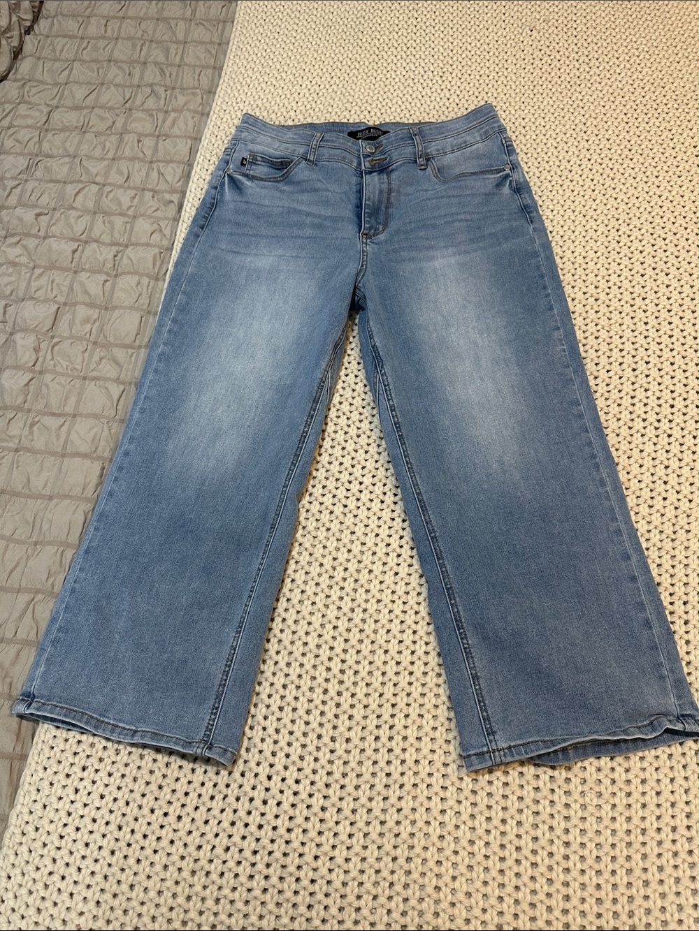 Judy Blue Light Wash Wide-Leg Cropped Jeans, Size 13